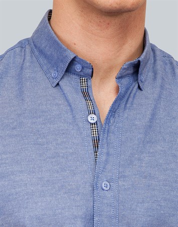 Erkek Slim Fit Dar Kesim Kısa Kollu Pamuklu Oxford Doku Sax Mavi Düğmeli Yaka Gömlek