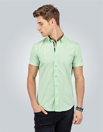 Erkek Slim Fit Dar Kesim Kısa Kollu Pamuklu Oxford Doku Kolay Ütülenebilir Yeşil Düğmeli Yaka Gömlek