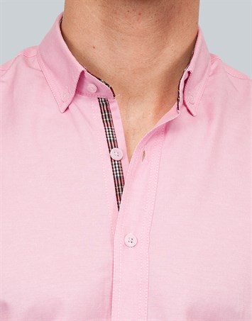 Erkek Slim Fit Dar Kesim Kısa Kollu Pamuklu Oxford Doku Kolay Ütülenebilir Pembe Düğmeli Yaka Gömlek