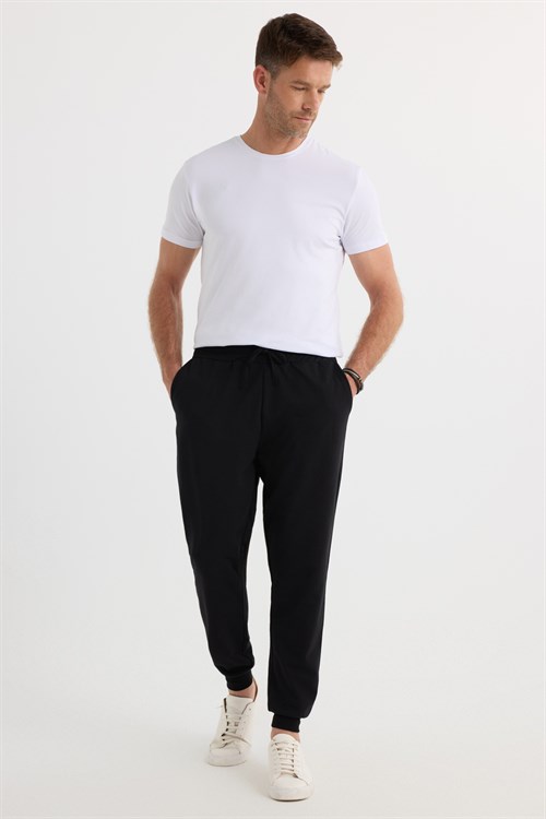 Erkek Regular Fit Klasik Kesim Beli Bağcıklı Jogger Cepli Lastikli Paça Siyah Eşofman Altı