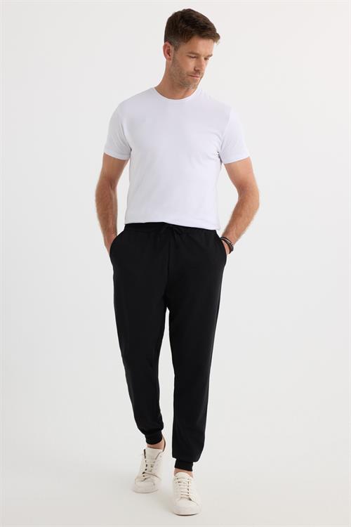 Erkek Regular Fit Klasik Kesim Beli Bağcıklı Jogger Cepli Lastikli Paça Siyah Eşofman Altı