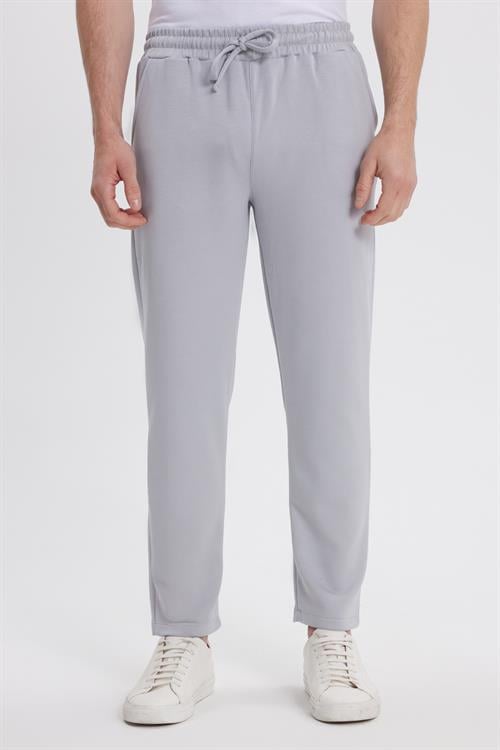 Erkek Slim Fit Dar Kesim Beli Bağcıklı 3 Cepli Geniş Paça Gri Eşofman Altı