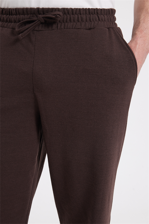 Erkek Kahverengi Pamuklu Baggy Fit Rahat Kesim Beli Bağcıklı Yan Cepli Örme Eşofman Altı