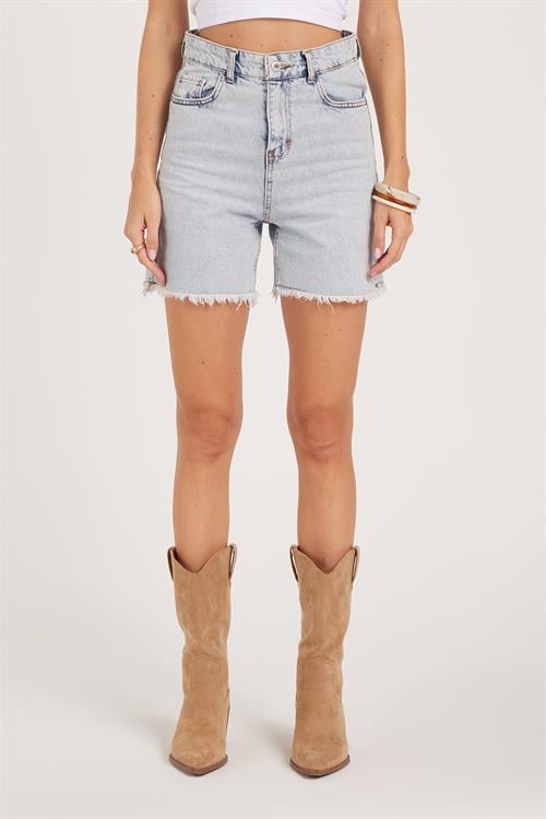 Kadın Regular Fit Klasik Kesim Pamuklu Açık Mavi Jean Kot Şort
