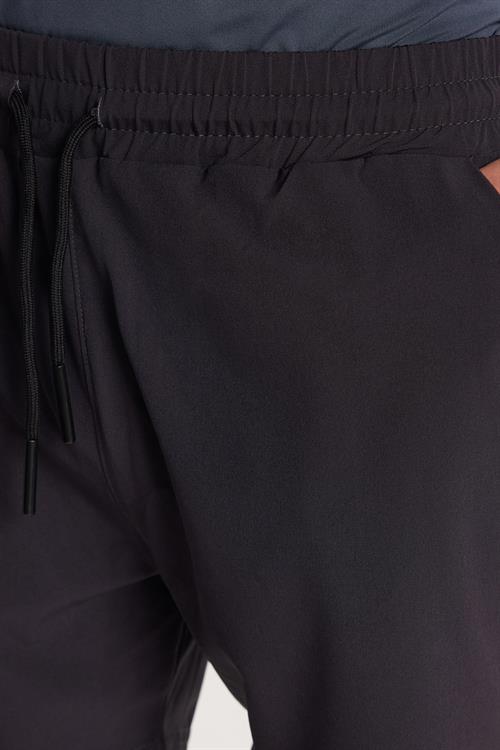 Erkek Standart Fit Normal Kesim Sporcu Taytlı Dokuma Antrasit Şort