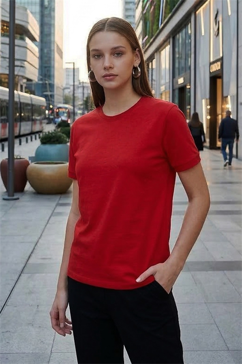 Unisex Slim Fit Dar Kesim %100 Pamuk Yumuşak Dokulu Kırmızı Bisiklet Yaka Tişört