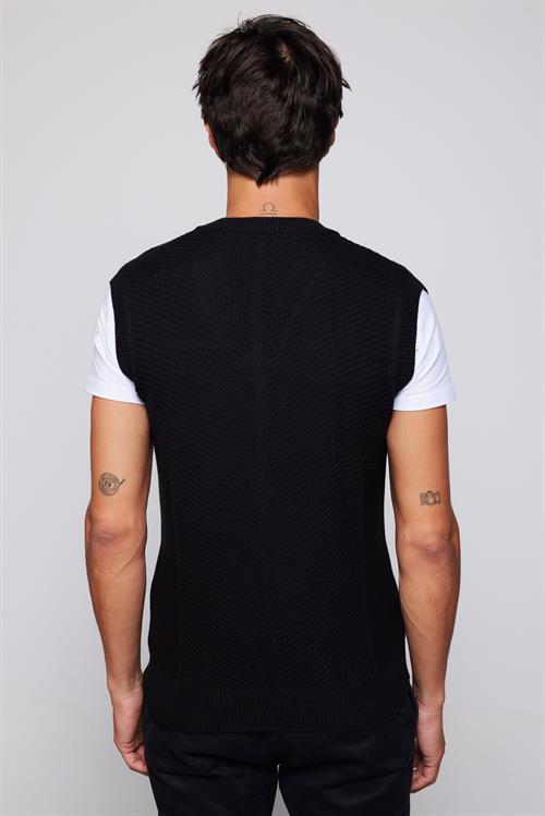 Erkek Slim Fit V Yaka Kendinden Desenli Siyah Süveter