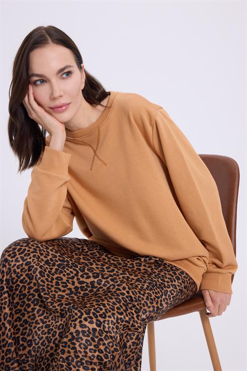 Kadın Oversize Geniş Kesim %100 Pamuk 3 İplik Basic Camel Bisiklet Yaka Sweatshirt