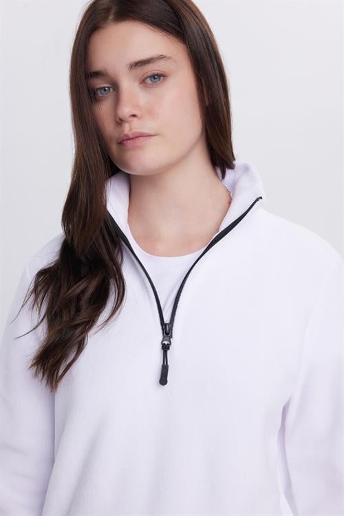 Kadın Standart Fit Antipilling Tüylenme Yapmayan Soğuk Geçirmez Ekru Bato Yaka Polar Sweatshirt