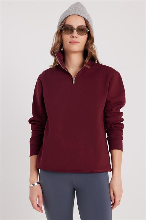 Kadın Relax Fit Rahat Kesim Pamuklu İçi Polarlı Yarım Fermuarlı Bordo Dik Yaka Sweatshirt