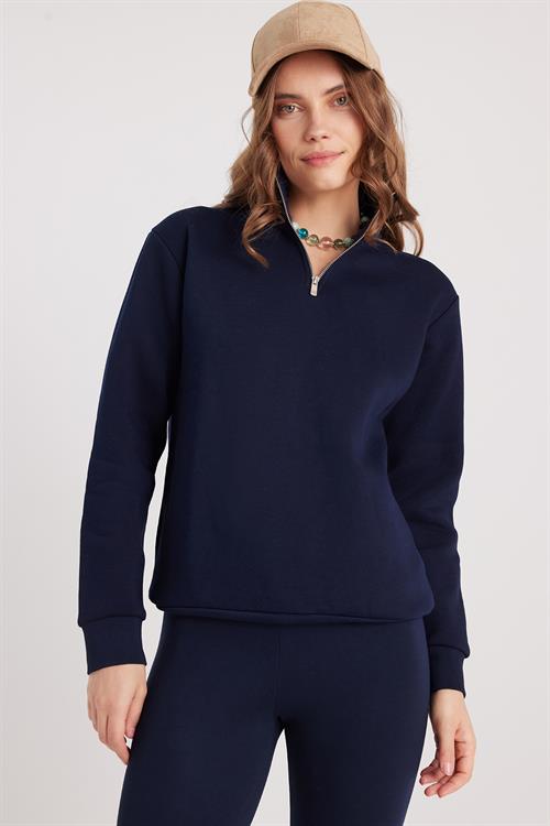 Kadın Relax Fit Rahat Kesim Pamuklu İçi Polarlı Yarım Fermuarlı Lacivert Dik Yaka Sweatshirt