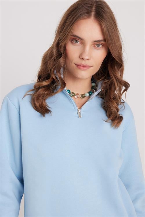 Kadın Relax Fit Rahat Kesim Pamuklu İçi Polarlı Yarım Fermuarlı Mavi Dik Yaka Sweatshirt