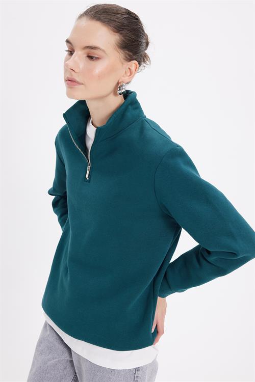 Kadın Relax Fit Rahat Kesim Pamuklu İçi Polarlı Yarım Fermuarlı Yeşil Dik Yaka Sweatshirt