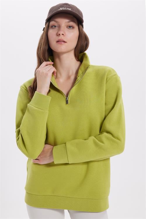 Kadın Relax Fit Rahat Kesim Pamuklu İçi Polarlı Yarım Fermuarlı Yeşil Dik Yaka Sweatshirt
