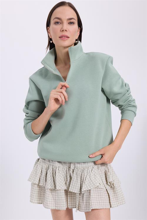 Kadın Relax Fit Rahat Kesim Pamuklu İçi Polarlı Yarım Fermuarlı Yeşil Dik Yaka Sweatshirt