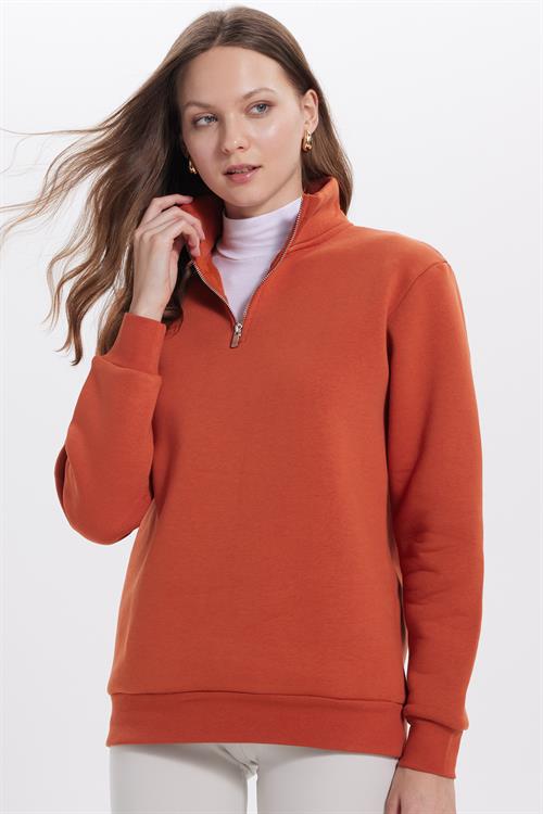 Kadın Relax Fit Rahat Kesim Pamuklu İçi Polarlı Yarım Fermuarlı Kiremit Dik Yaka Sweatshirt