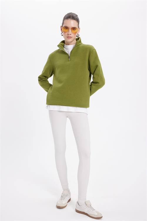 Kadın Relax Fit Rahat Kesim Pamuklu İçi Polarlı Yarım Fermuarlı Haki Dik Yaka Sweatshirt