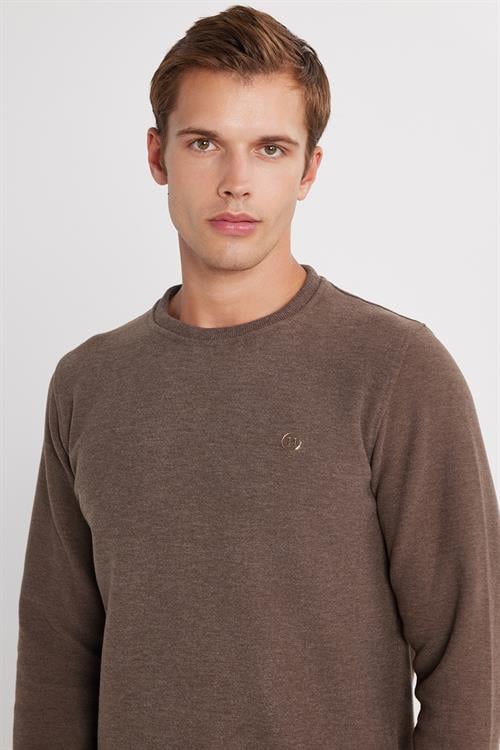 Erkek Slim Fit Dar Kesim Pamuklu Selanik Kumaş Bisiklet Yaka Kahverengi Sweatshirt