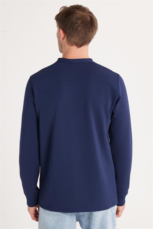 Erkek Standart Fit Pamuklu Bisiklet Yaka Şardonlu Baskılı İndigo Sweatshirt 