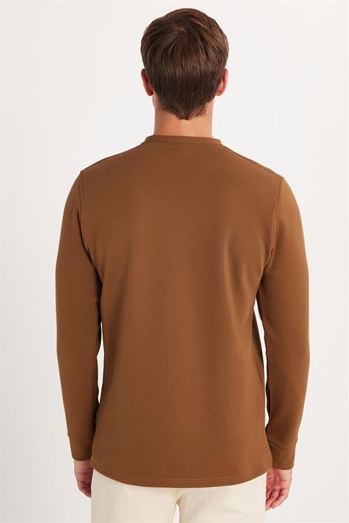Erkek Standart Fit Pamuklu Bisiklet Yaka Şardonlu Baskılı Kahverengi Sweatshirt 