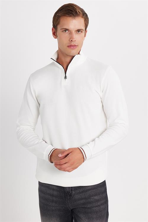Erkek Slim Fit Dar Kesim Pamuklu Yarım Fermuarlı Dik Yaka Beyaz Sweatshirt