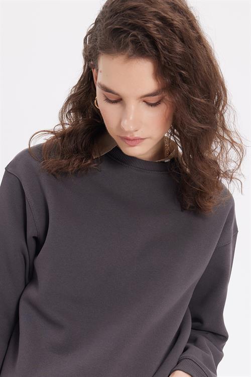 Kadın Oversize Geniş Kesim Pamuklu Bisiklet Yaka Füme Sweatshirt