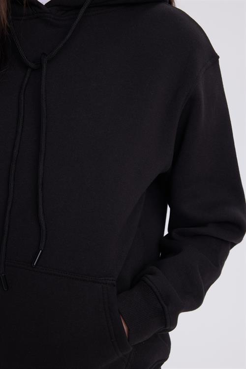 Kadın Relax Fit Rahat Kesim Pamuklu Kapüşonlu Kanguru Cepli Siyah Sweatshirt