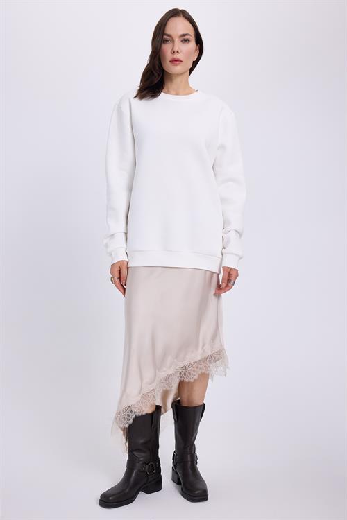 Kadın Oversize Geniş Kesim Pamuklu 3 İplik İçi Polarlı Basic Beyaz Bisiklet Yaka Sweatshirt