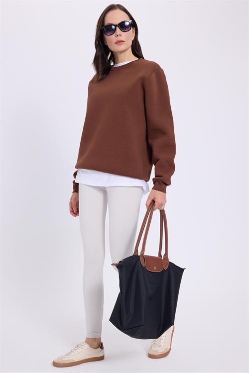 Kadın Oversize Geniş Kesim Pamuklu 3 İplik İçi Polarlı Basic Kahverengi Bisiklet Yaka Sweatshirt