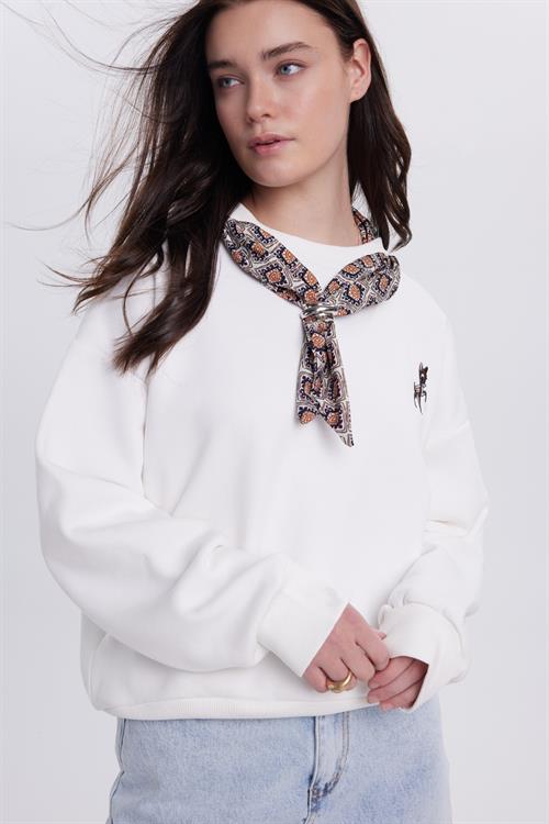 Kadın Oversize Geniş Kesim Pamuklu Fular Detaylı Bisiklet Yaka Beyaz Sweatshirt 