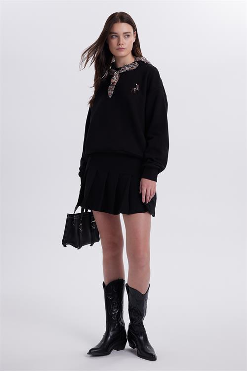 Kadın Oversize Geniş Kesim Pamuklu Fular Detaylı Bisiklet Yaka Siyah Sweatshirt