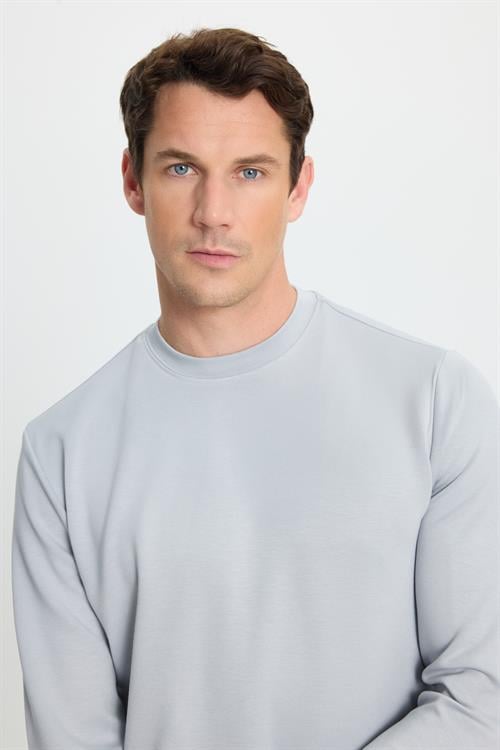 Erkek Standart Fit Normal Kesim Uzun Kollu Ekstra Soft Modal Kumaş Bisiklet Yaka Gri Sweatshirt