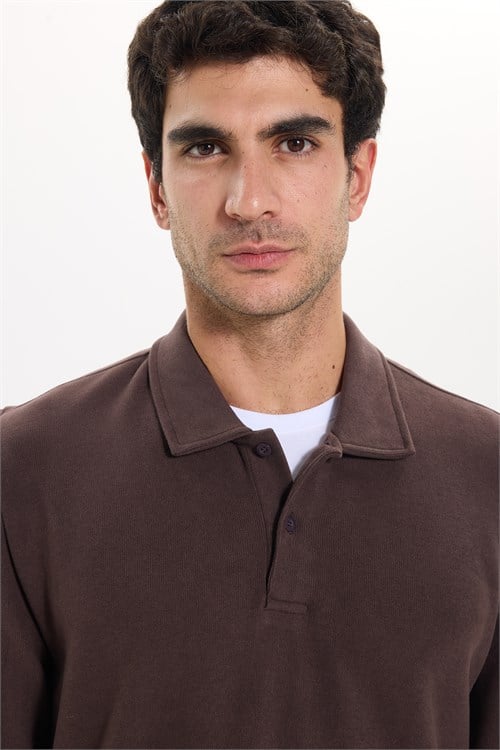 Erkek Regular Fit Klasik Kesim Uzun Kollu Selanik Kumaş Kahverengi Polo Yaka Sweatshirt