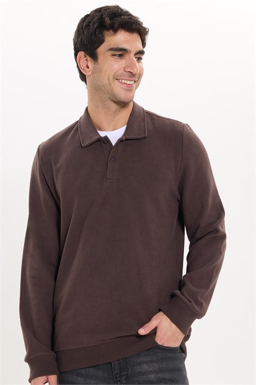 Erkek Regular Fit Klasik Kesim Uzun Kollu Selanik Kumaş Kahverengi Polo Yaka Sweatshirt