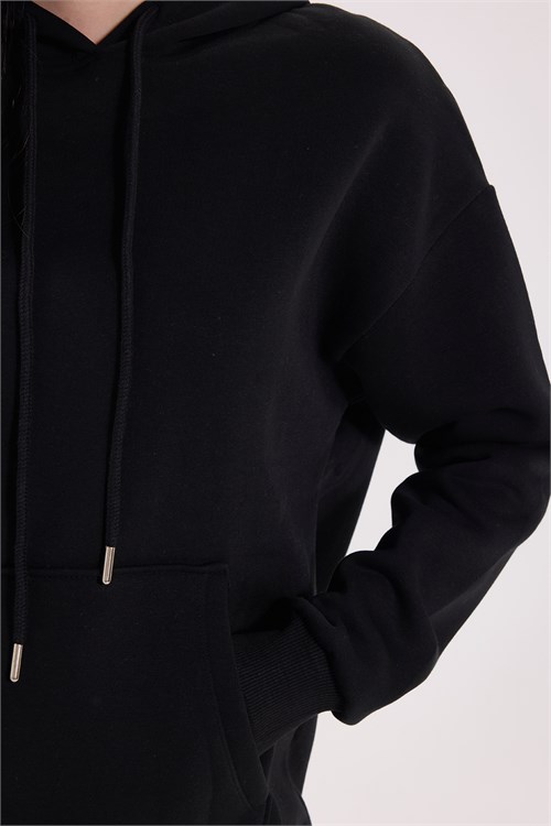 Kadın Regular Fit Klasik Kesim Pamuklu Kapüşonlu Kanguru Cepli Bağcıklı Siyah Sweatshirt