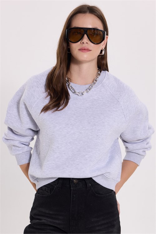 Kadın Regular Fit Klasik Kesim Reglan Kol Pamuklu Bisiklet Yaka Şardonlu Gri Sweatshirt
