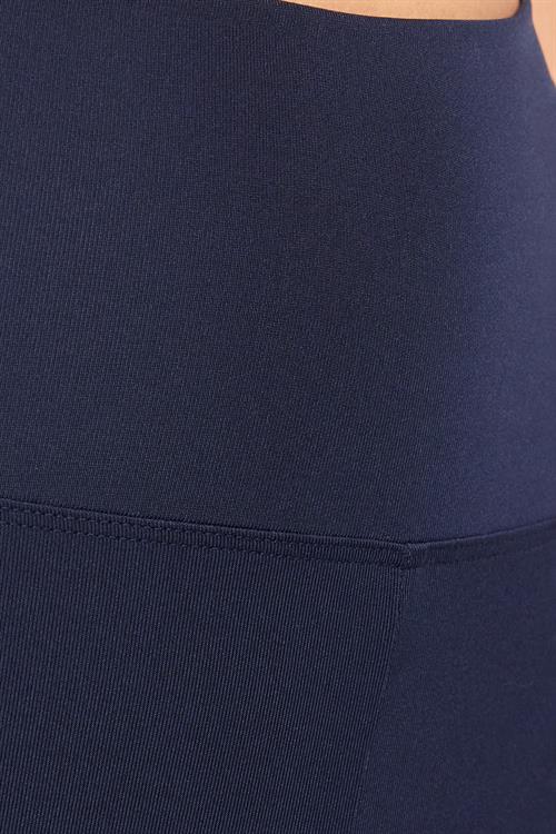 Kadın Slim Fit Dar Kesim Scuba Kumaş Beli Lastikli Lacivert Tayt