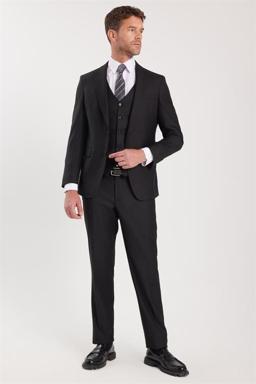 Erkek Slim Fit Siyah Esnek Likralı Kumaş Sivri Yaka Yelekli Takım Elbise