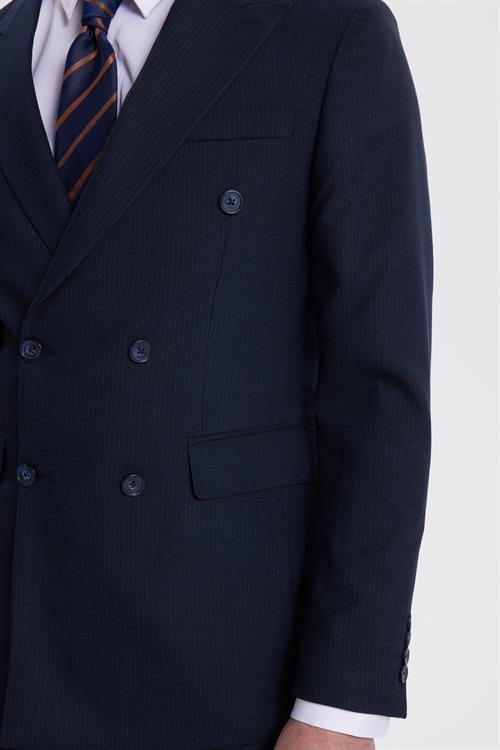 Erkek Slim Fit Sivri Yaka Çizgili Kapaklı Cepli Lacivert Takım Elbise