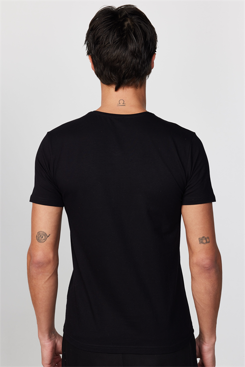 Erkek Slim Fit Dar Kesim Pamuklu Yumuşak Dokulu Likralı Esnek Kumaş Düz Basic Siyah V Yaka Tişört