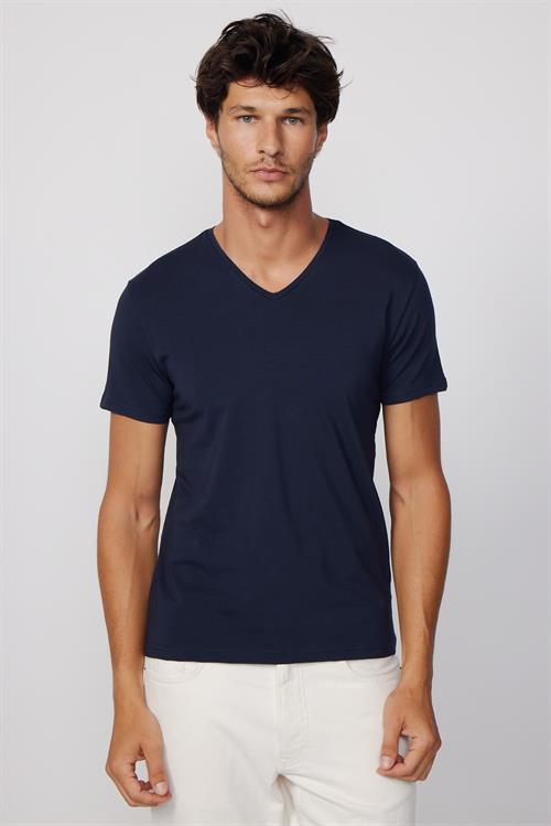 Erkek Slim Fit Dar Kesim Pamuklu Yumuşak Dokulu Likralı Esnek Kumaş Düz Basic Lacivert V Yaka Tişört