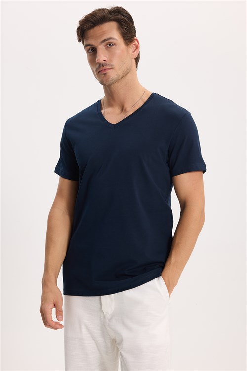 Erkek Slim Fit Dar Kesim Pamuklu Yumuşak Dokulu Likralı Esnek Kumaş Düz Basic Lacivert V Yaka Tişört