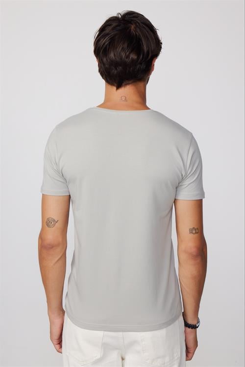 Erkek Slim Fit Dar Kesim Pamuklu Yumuşak Doku Likralı Esnek Kumaş Basic Gri Bisiklet Yaka Tişört