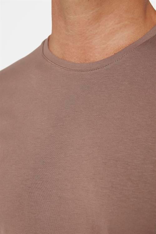 Erkek Slim Fit Dar Kesim Pamuklu Likralı Esnek Kumaş Basic Kahverengi Bisiklet Yaka Tişört
