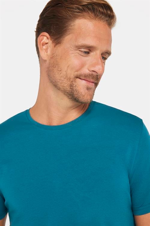 Erkek Slim Fit Dar Kesim Pamuklu Yumuşak Doku Likralı Esnek Kumaş Basic Petrol Bisiklet Yaka Tişört
