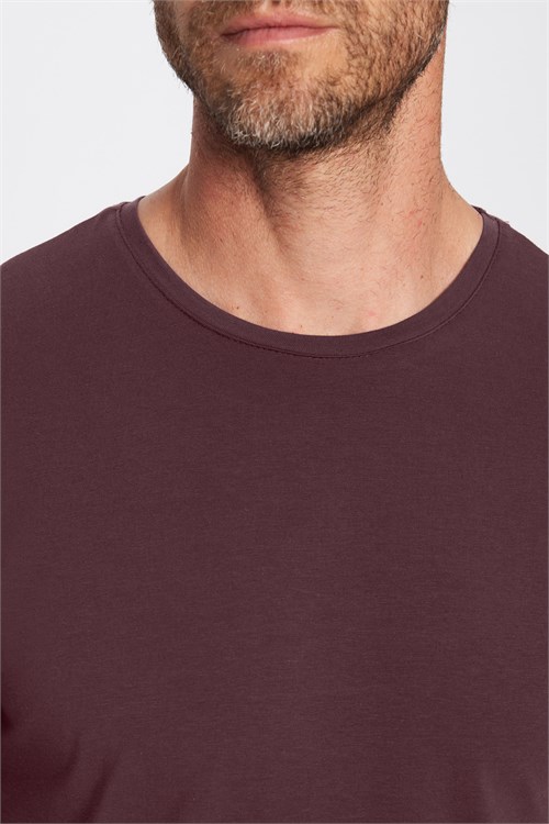 Erkek Slim Fit Dar Kesim Pamuklu Yumuşak Doku Likralı Esnek Kumaş Basic Mürdüm Bisiklet Yaka Tişört