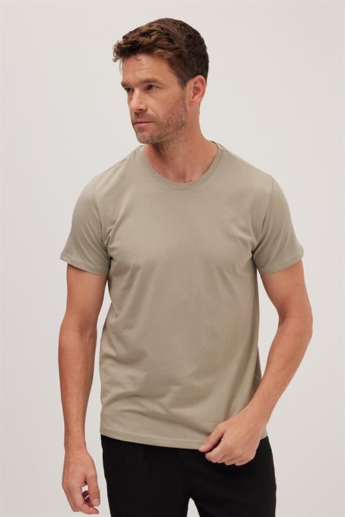 Erkek Slim Fit Dar Kesim Pamuklu Yumuşak Doku Likralı Esnek Kumaş Haki Bisiklet Yaka Tişört