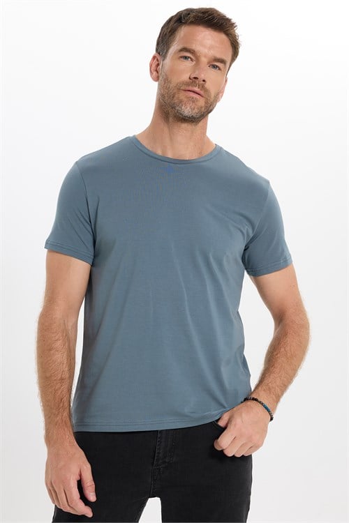 Erkek Slim Fit Dar Kesim Pamuklu Yumuşak Doku Esnek Kumaş Basic Açık Petrol Bisiklet Yaka Tişört