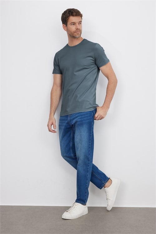Erkek Slim Fit Dar Kesim Pamuklu Yumuşak Doku Esnek Kumaş Basic Gri Bisiklet Yaka Tişört