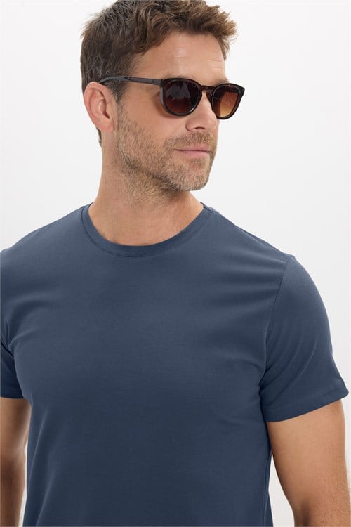 Erkek Slim Fit Dar Kesim Pamuklu Yumuşak Doku Esnek Kumaş Basic İndigo Bisiklet Yaka Tişört